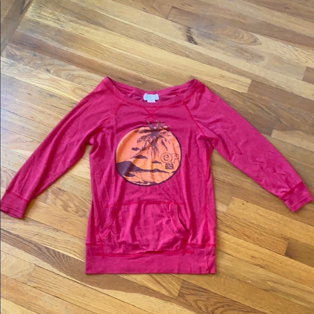 OP Red Three-quarter sleeve shirt